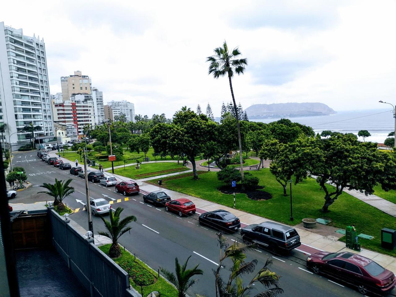 Miraflores Frente Al Mar Lima Extérieur photo