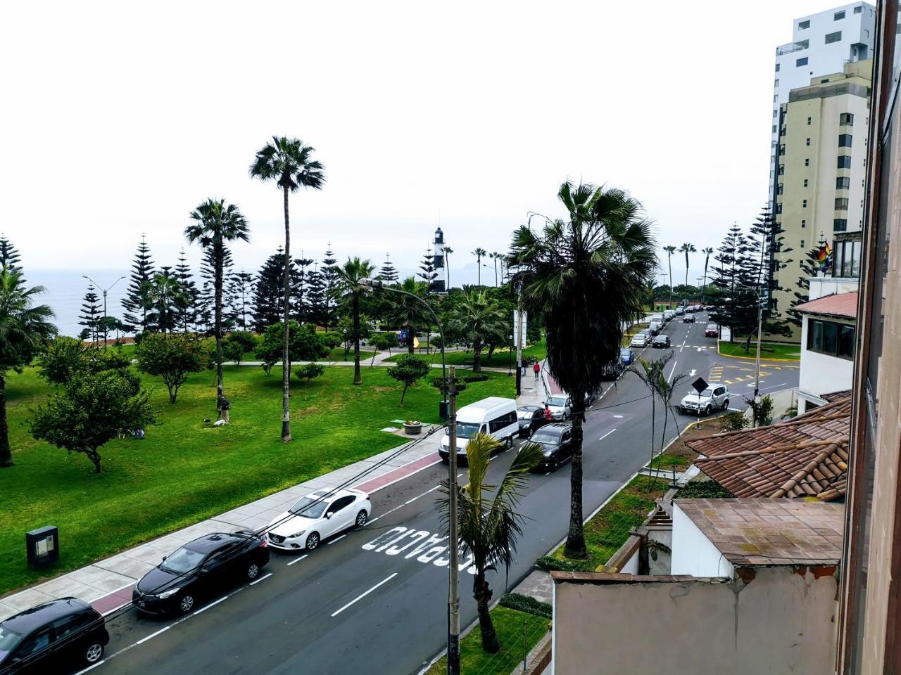 Miraflores Frente Al Mar Lima Extérieur photo