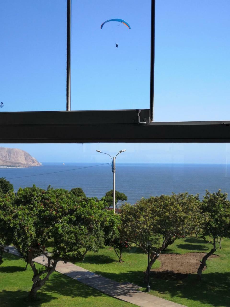 Miraflores Frente Al Mar Lima Extérieur photo