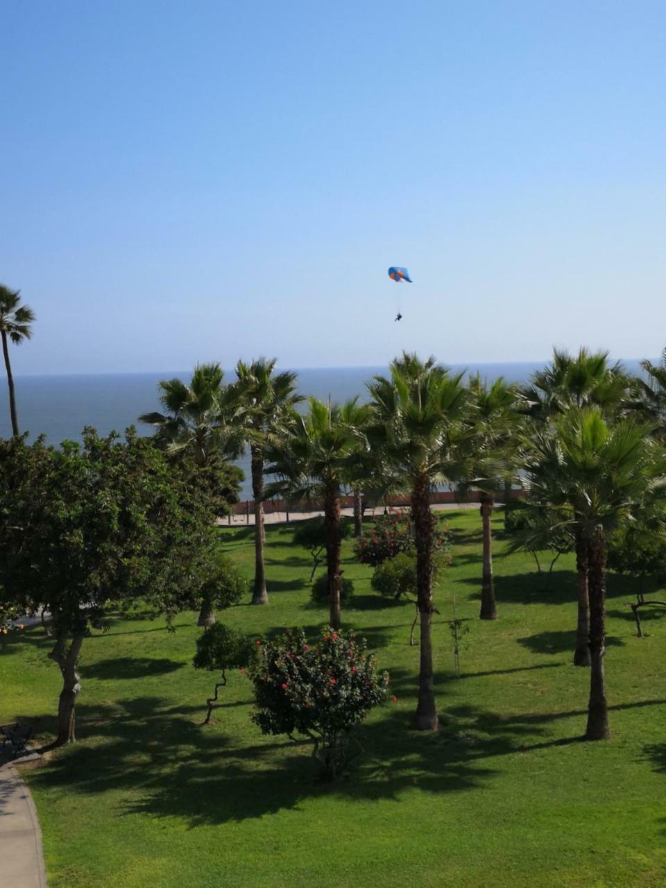 Miraflores Frente Al Mar Lima Extérieur photo